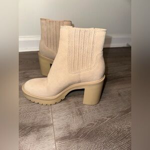 Dolce Vita Women’s Caster Booties, Color Dune Suede, Size 6, NEW